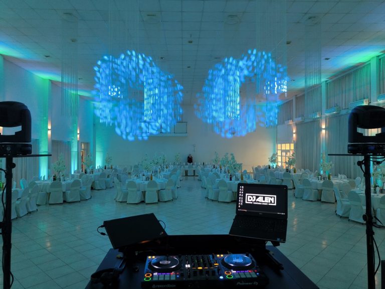 Rasvjeta sale na vjenčanju – DJ za vjenčanja